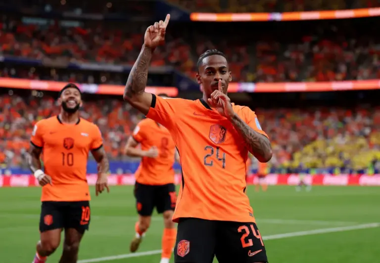 Al-Hilal Eye Summerville as Roma Confident of €50m Agreement