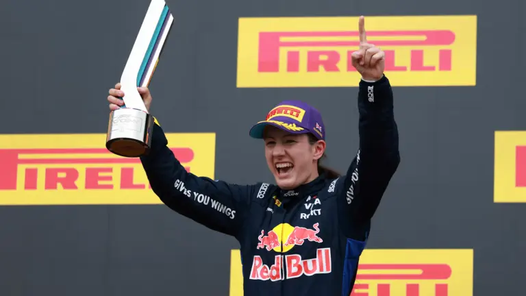 Alisha Palmowski Claims Victory at Silverstone Feature Race for F1 Academy