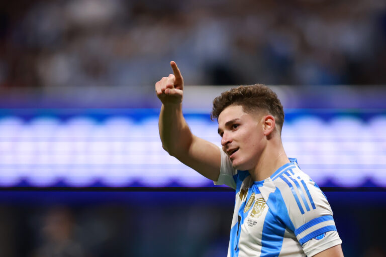 Alvarez Stuns with Extra-Time Strike as Argentina Eyes Semi-Final
