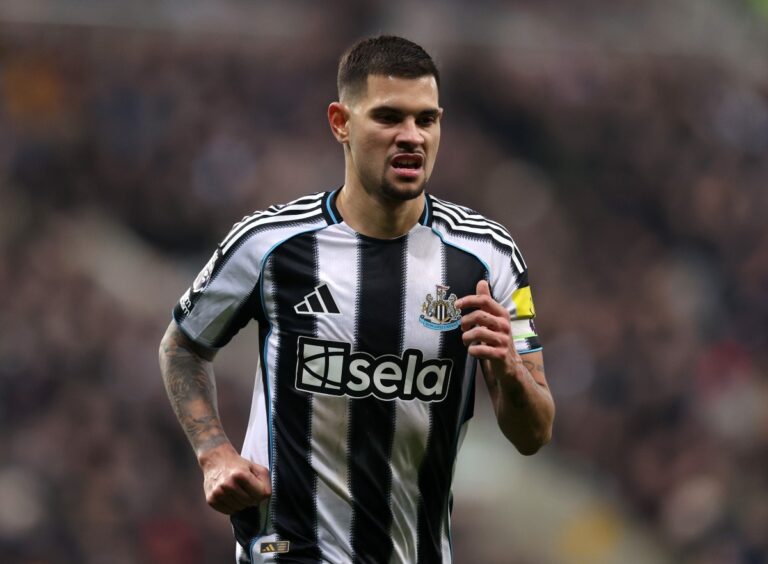 Arsenal Plan Third Bid Exceeding £70m for Newcastle's Guimarães