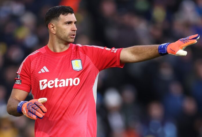 Aston Villa's Emiliano Martinez Poised for Move to Juventus