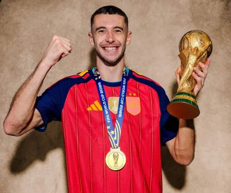 Barcelona's Joan Garcia Eyes Champions League Glory After Successes