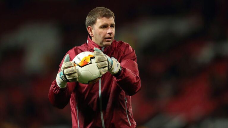 Bournemouth Appoint De Boever as First-Team Goalkeeper Coach