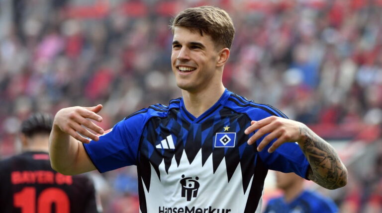 Brighton Sign Defender Vuskovic from Tottenham for £50 Million