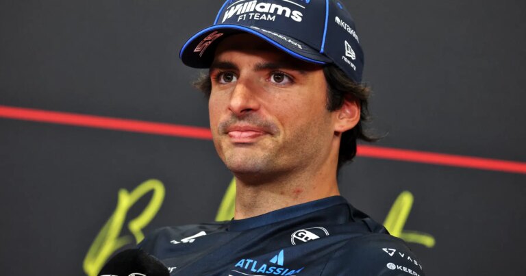 Carlos Sainz Reflects on Williams' Challenging Season as 'Eye-Opener'