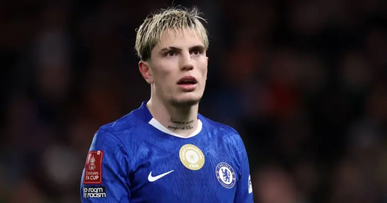 Chelsea Open to Offers for Garnacho as Champions League Clubs Circle