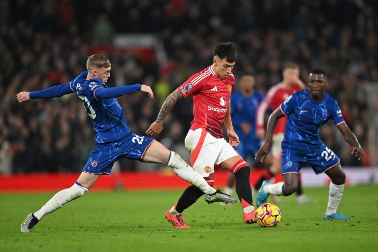 Chelsea in Talks to Sign Manu Kone as Manchester United Competes