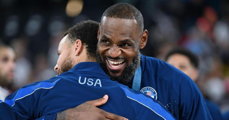 Curry Interested in LeBron Linking Up at Golden State Warriors