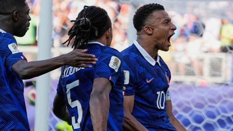 France Claim Hard-Fought Victory Over Paraguay in World Cup Clash