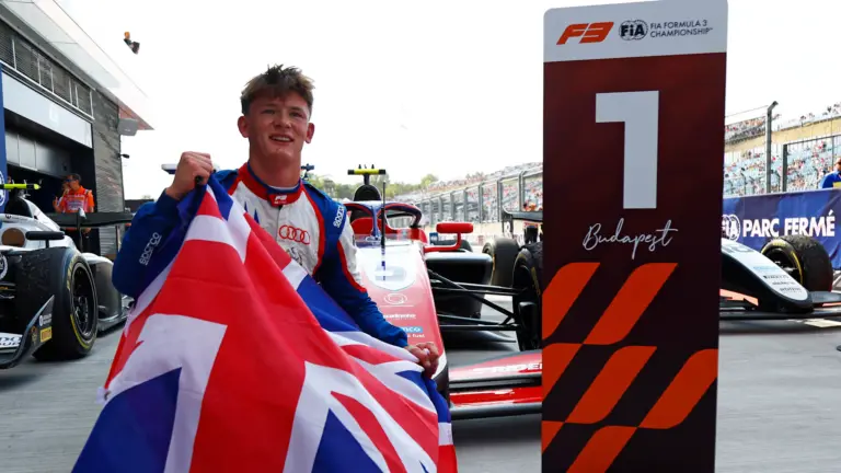 Freddie Slater Holds Off Ugo Ugochukwu to Win F3 Feature Race in Budapest