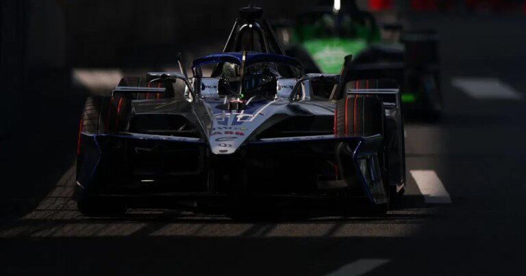 Jake Dennis Claims Tokyo E-Prix Pole as Title Rivals Struggle in Qualifying