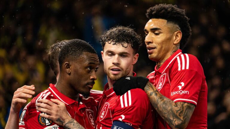Man Utd Eye Neco Williams as Noussair Mazraoui Links Rise