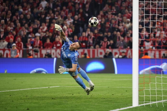 Manchester United Eye Real Madrid Keeper Andriy Lunin This Summer