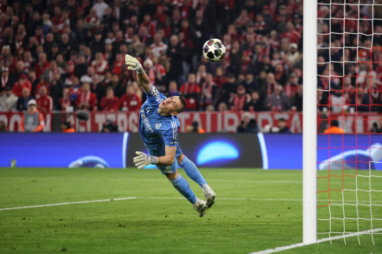 Manchester United Eye Real Madrid Keeper Andriy Lunin This Summer