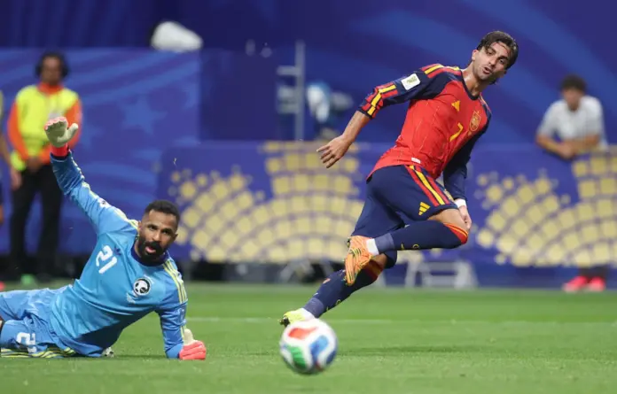 PSG Eye Ferran Torres as Luis Enrique Looks to Replace Ramos