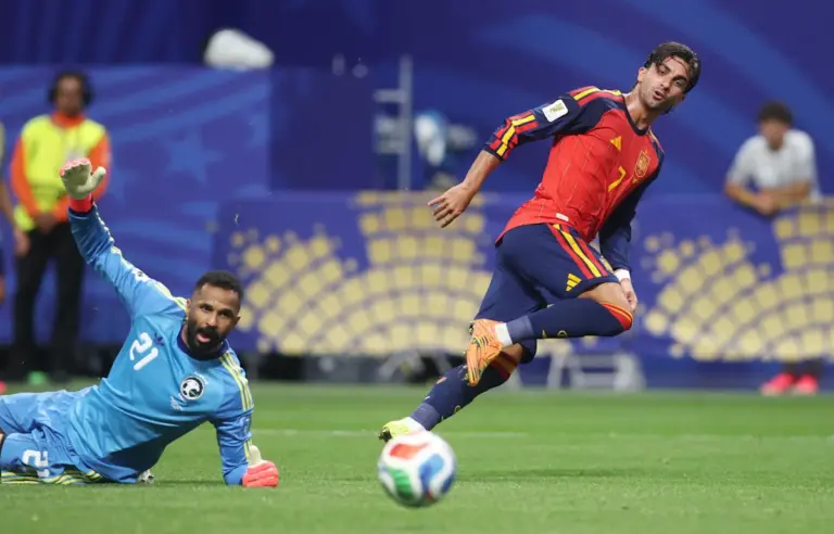 PSG Eye Ferran Torres as Luis Enrique Looks to Replace Ramos