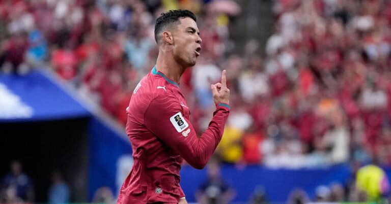 Ronaldo’s Quest for 1,000 Goals Starts as Al-Nassr Host Al-Fateh