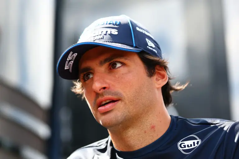 Sainz Weighs Future with Williams Amid Underperformance Concerns