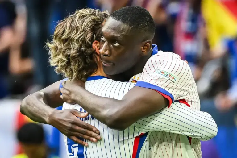 Tottenham Submit Offer to PSG for Kolo Muani Amid Juventus Interest