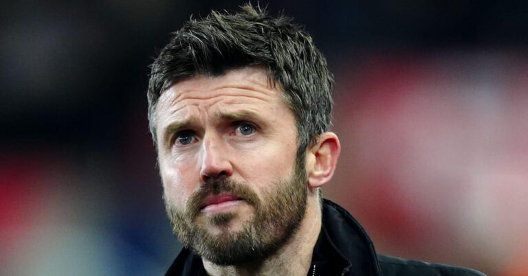 Carrick: Manchester United Will Keep Pushing in Transfer Market