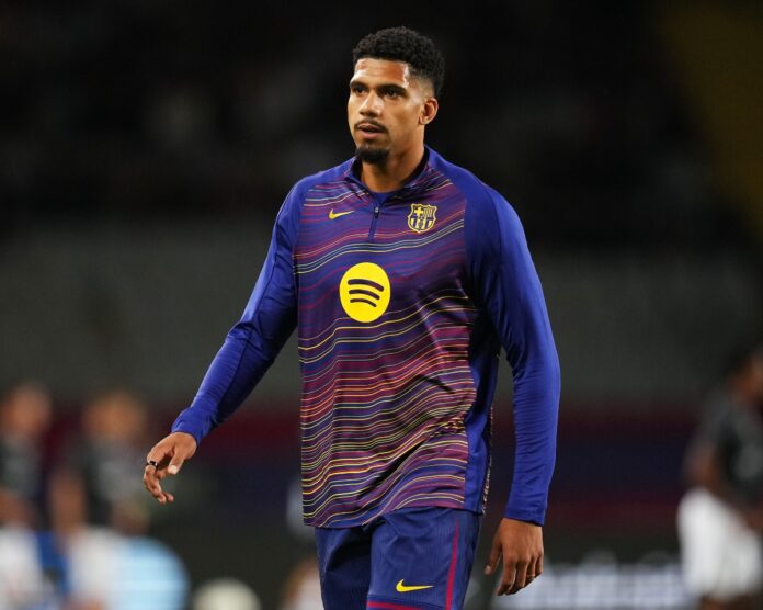 Liverpool Eye €55m Buy Option for Barcelona Defender Araujo