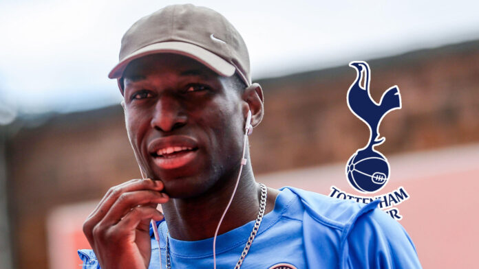 Tottenham Weigh Move for Chelsea Striker Nicolas Jackson Amid Talks